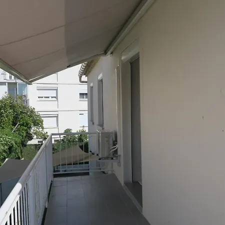 Moderne Le Boucanet דירה